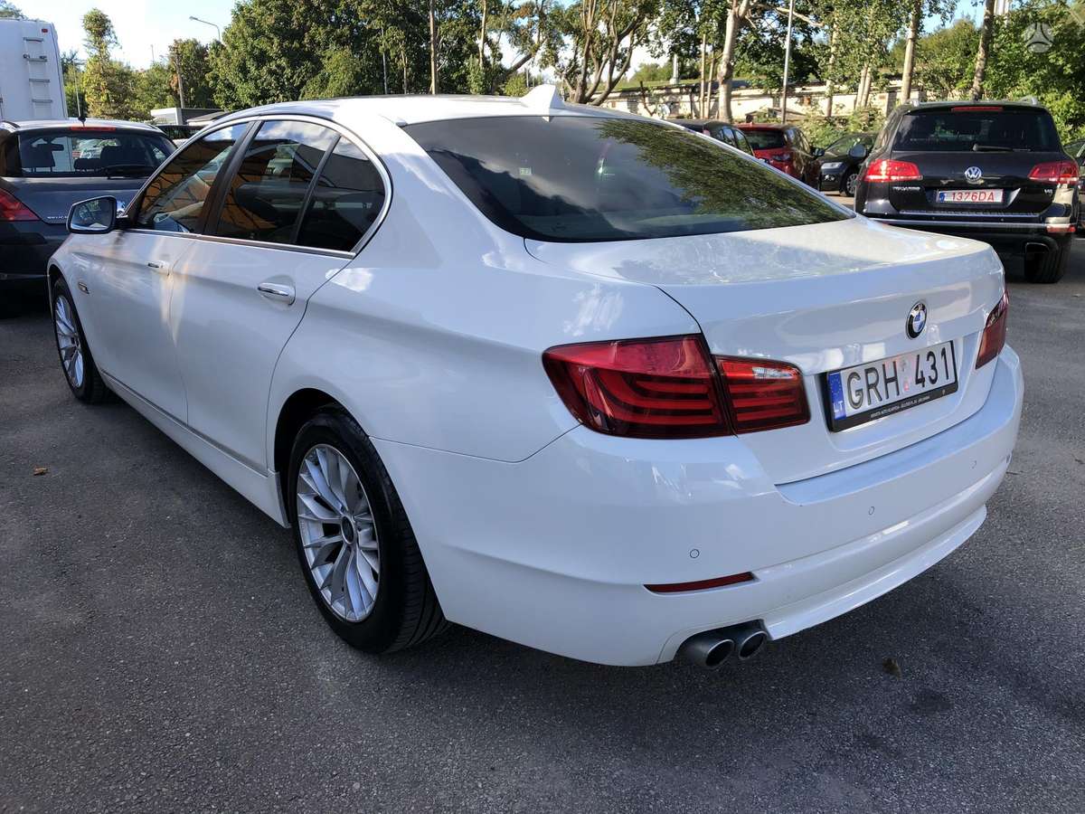 BMW 520, 2.0 l., Седан