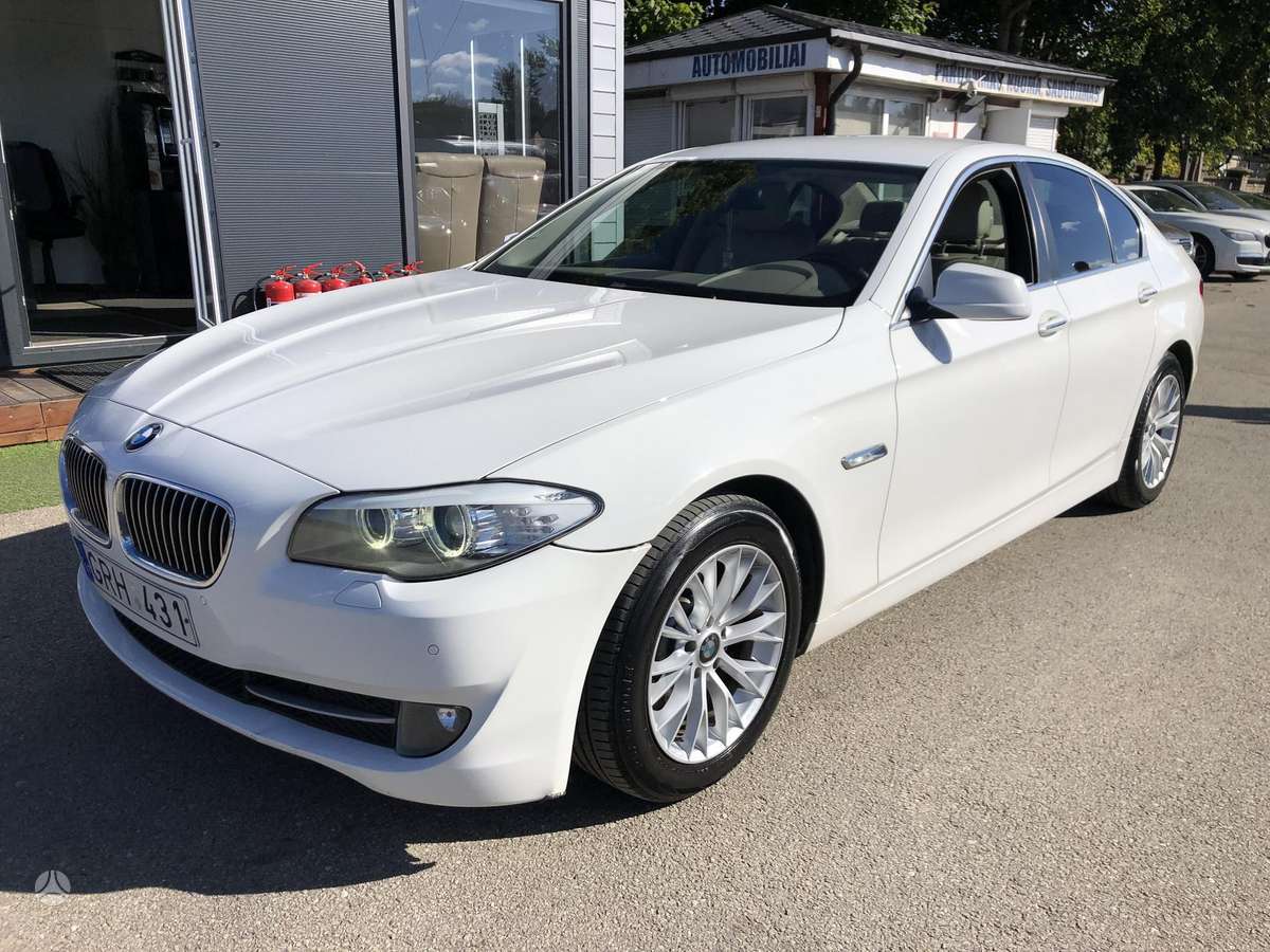 BMW 520, 2.0 l., Седан