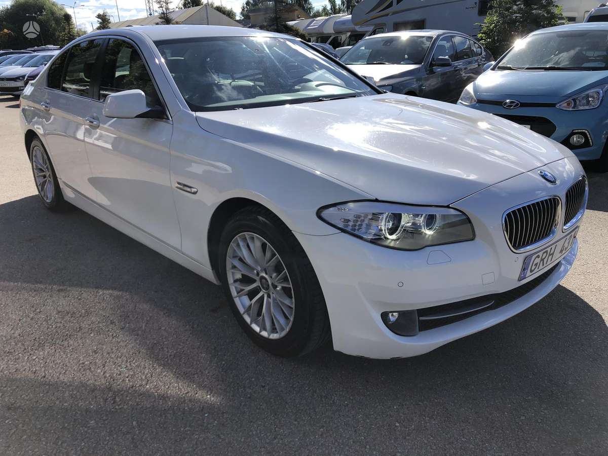 BMW 520, 2.0 l., Седан
