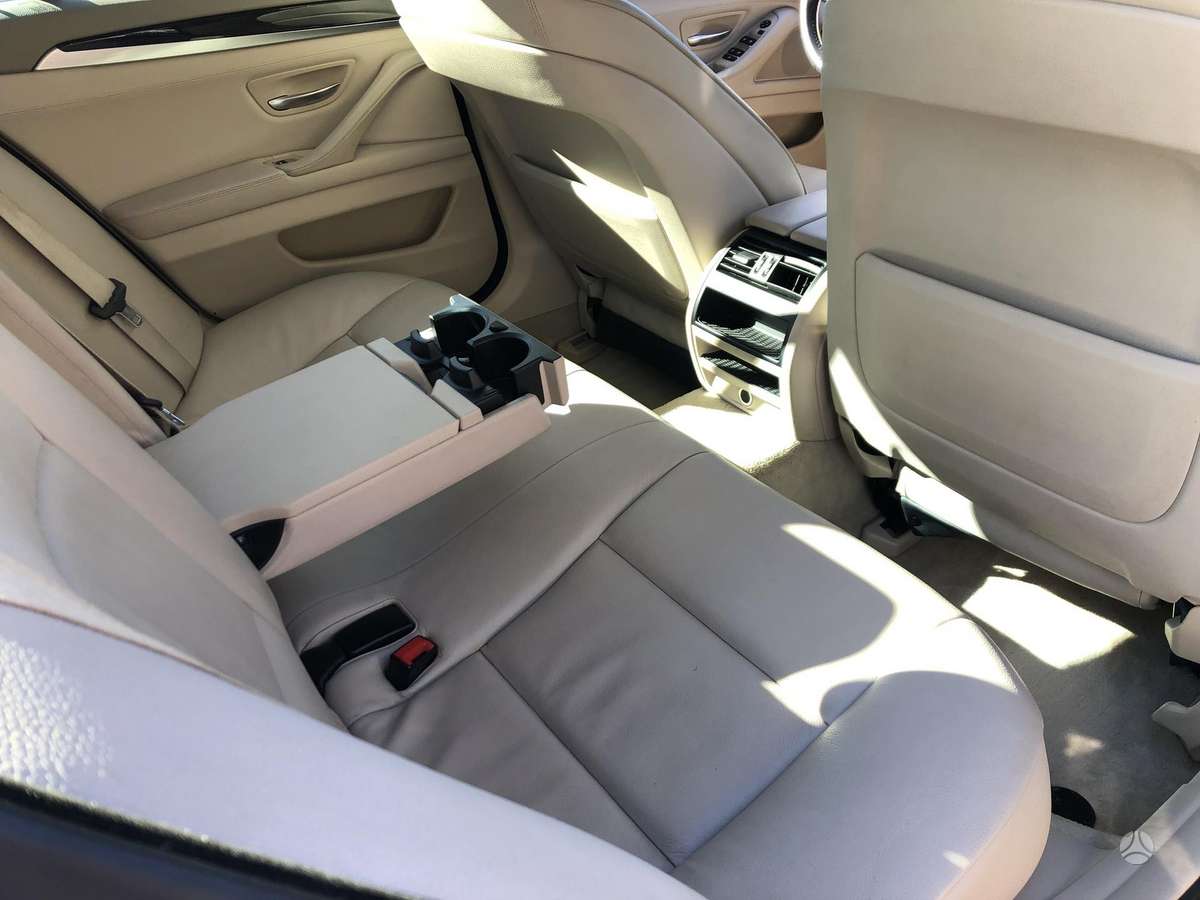 BMW 520, 2.0 l., Седан