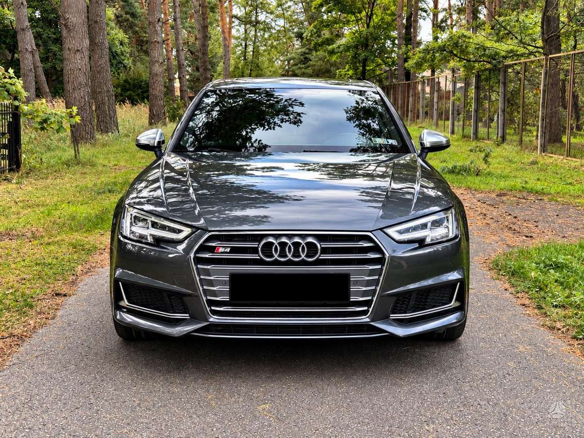 Audi S4, 3.0 l., Седан