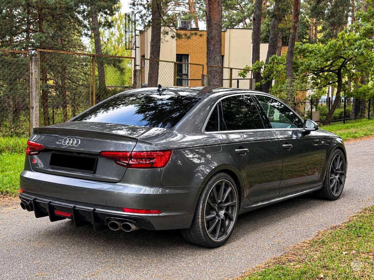 Audi S4, 3.0 l., Седан