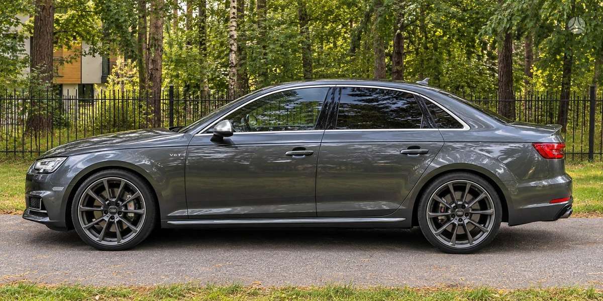 Audi S4, 3.0 l., Седан