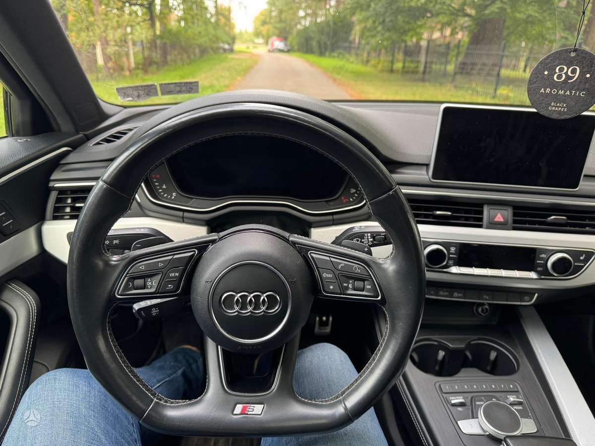 Audi S4, 3.0 l., Седан