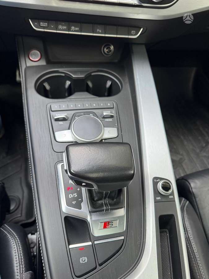 Audi S4, 3.0 l., Седан