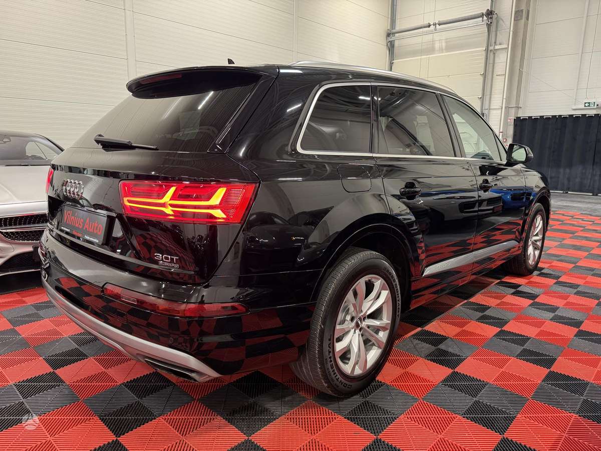 Audi Q7, 3.0 l., Внедорожник / Кроссовер