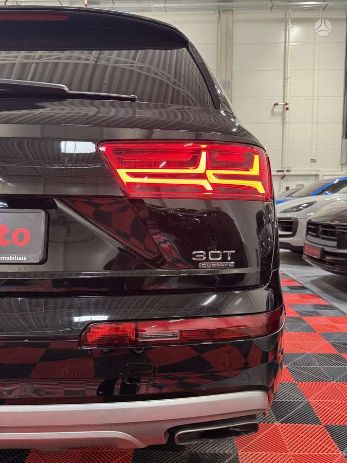 Audi Q7, 3.0 l., Внедорожник / Кроссовер