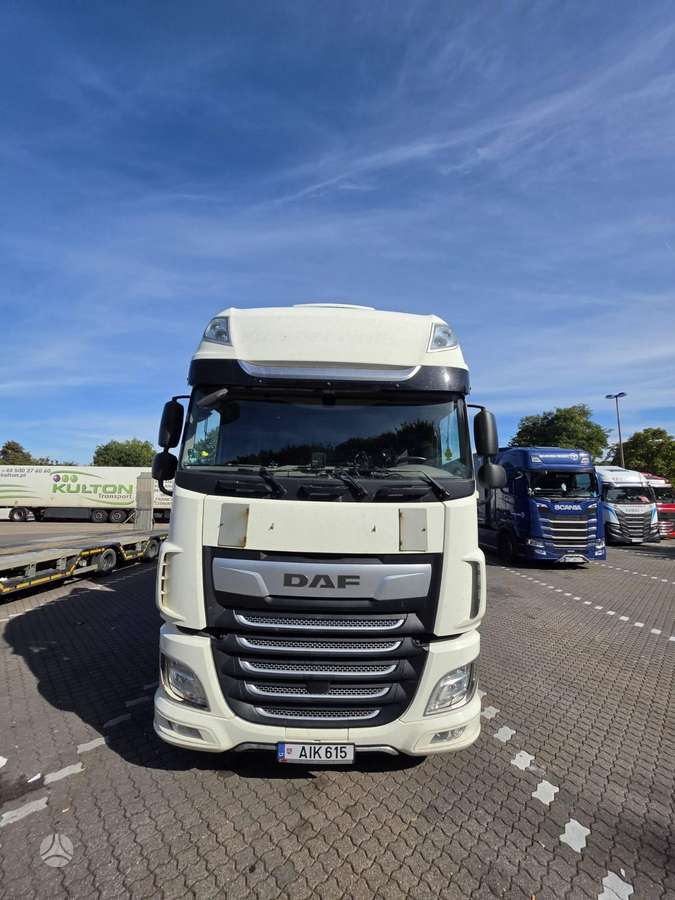 DAF 450FT, double sleeper