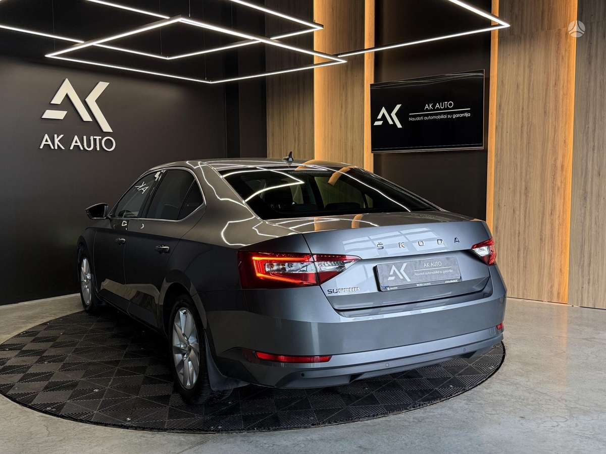 Skoda Superb, 2.0 l., hatchback