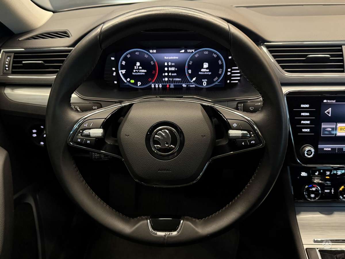 Skoda Superb, 2.0 l., hatchback