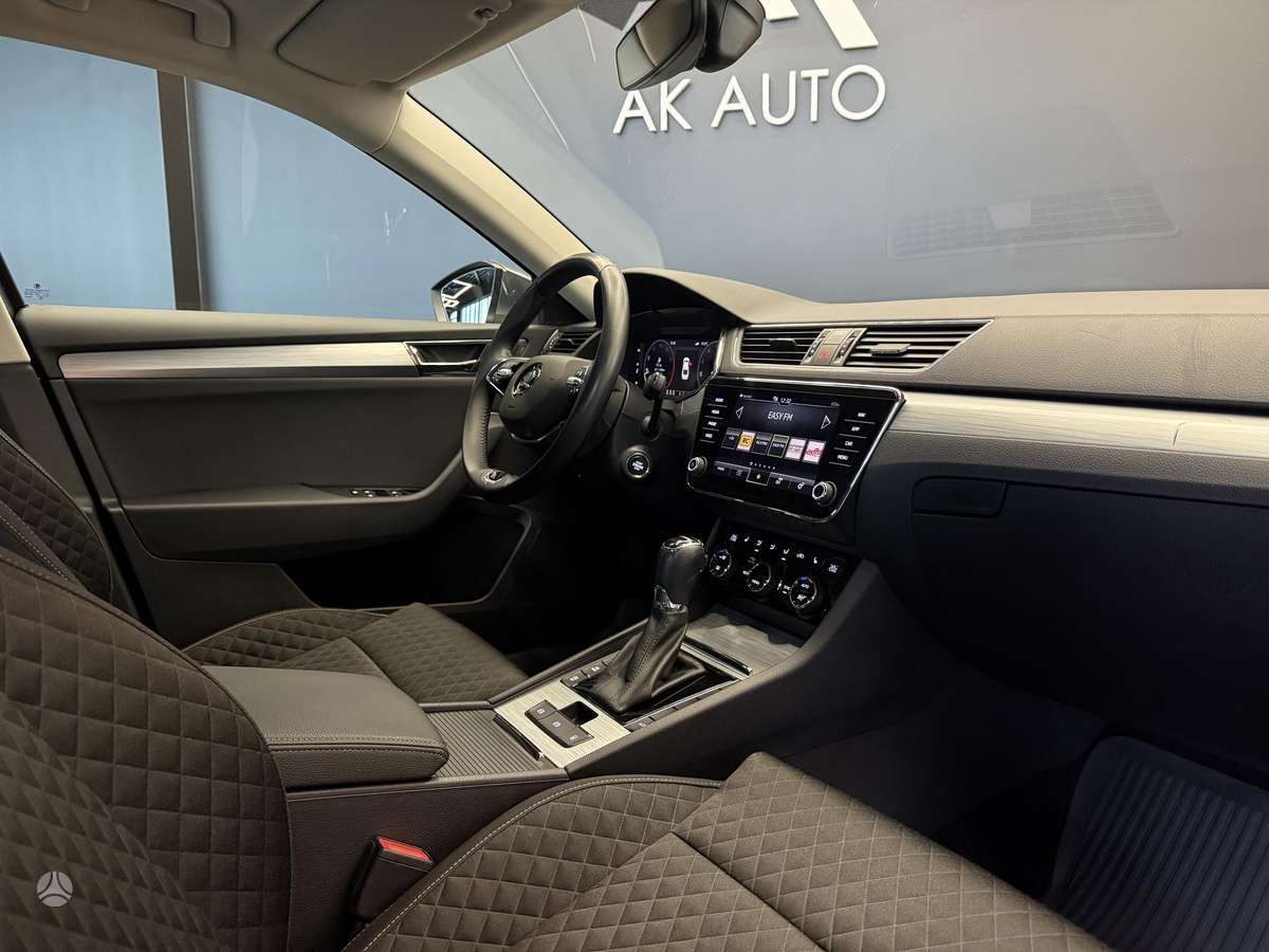 Skoda Superb, 2.0 l., hatchback