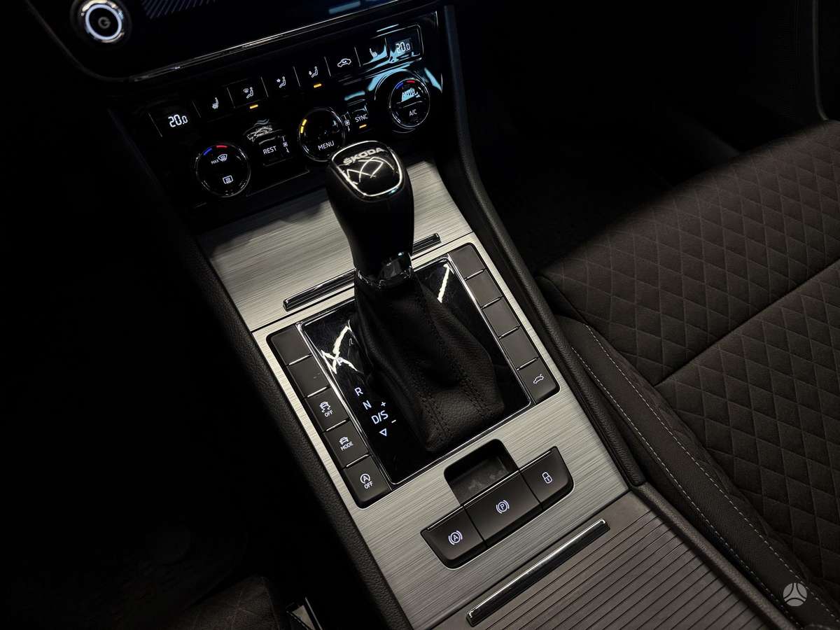 Skoda Superb, 2.0 l., hatchback