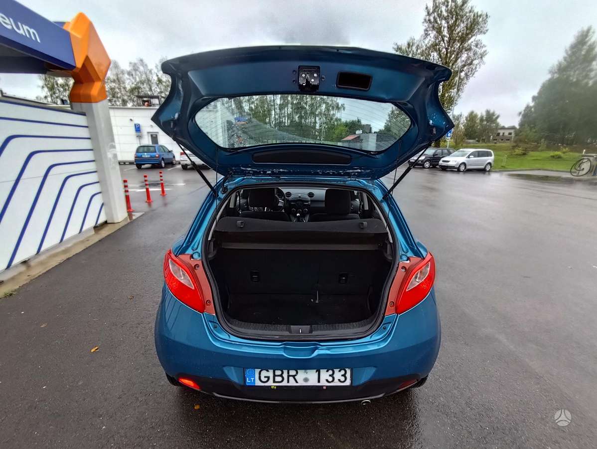 Mazda 2, 1.4 l., hatchback