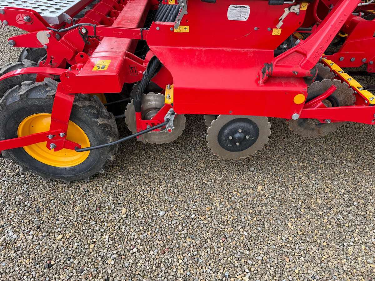 Vaderstad Rapid 400C, seeders, planters