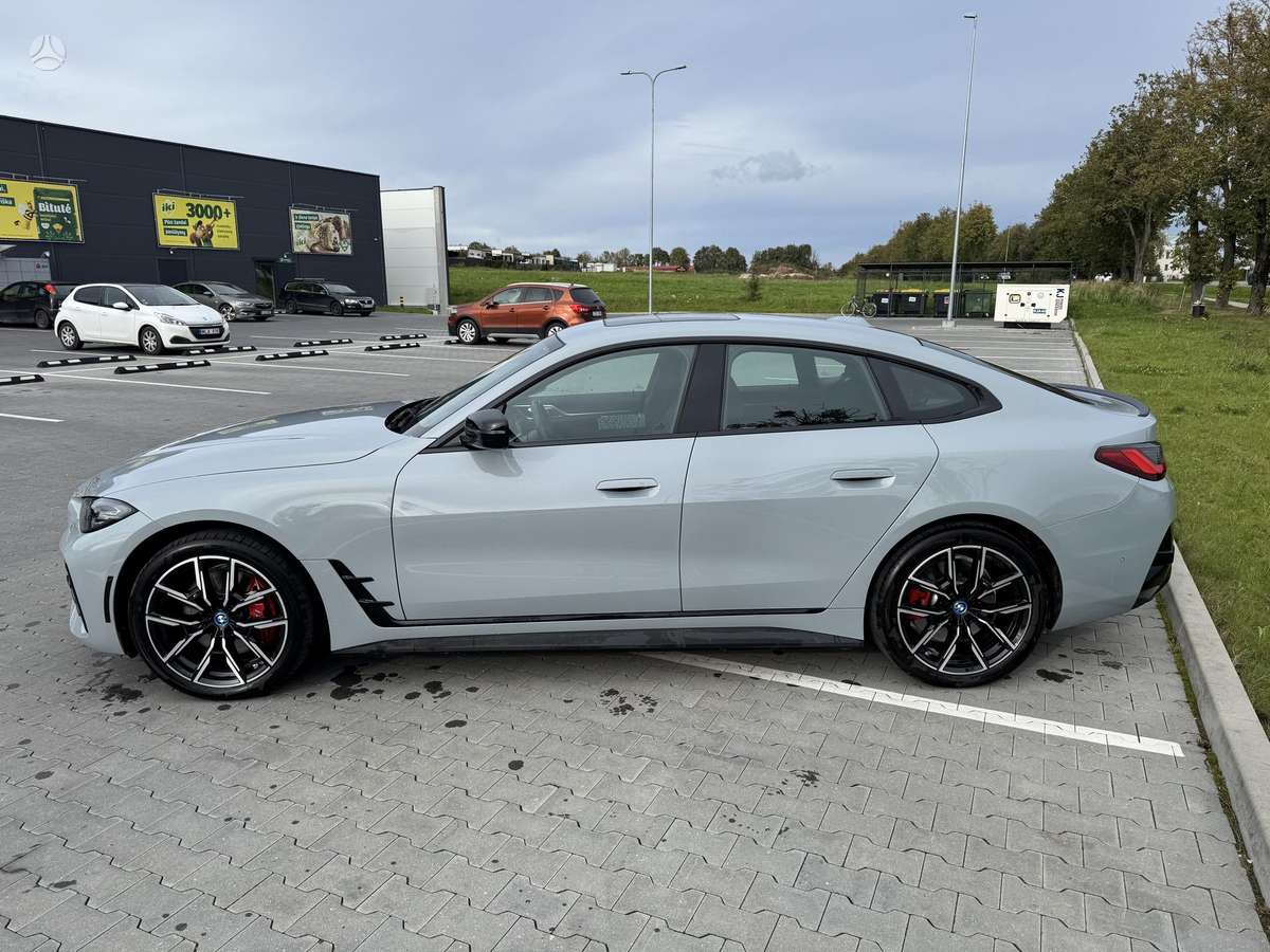 BMW i4, saloon / sedan