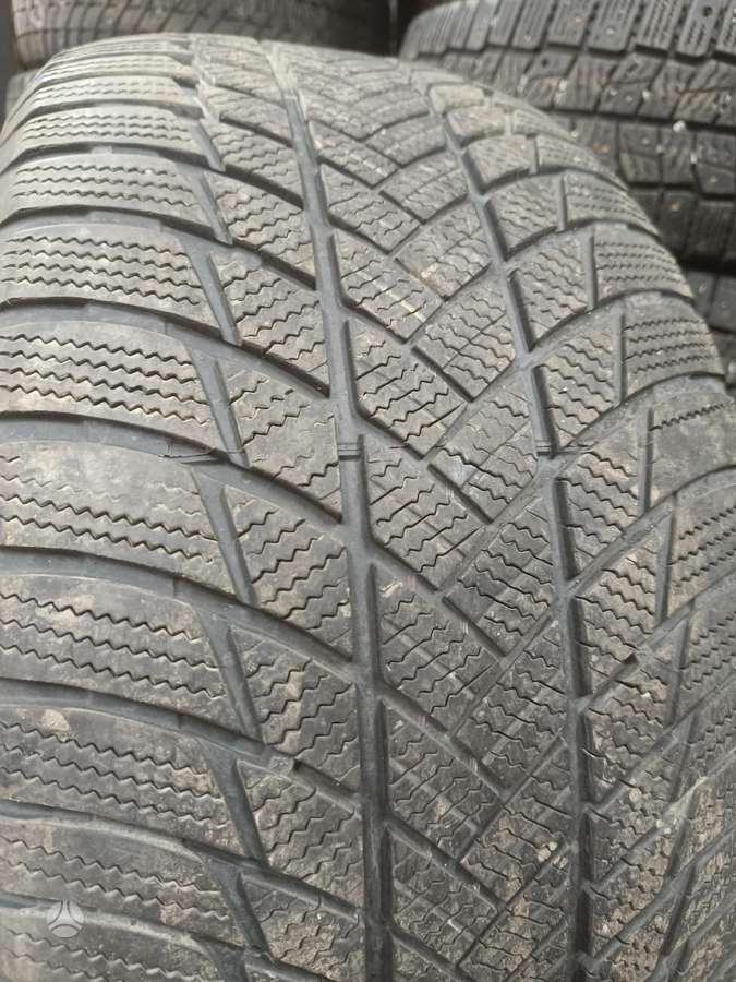 Bridgestone Blizzak lm 001, winter 265/50 R19