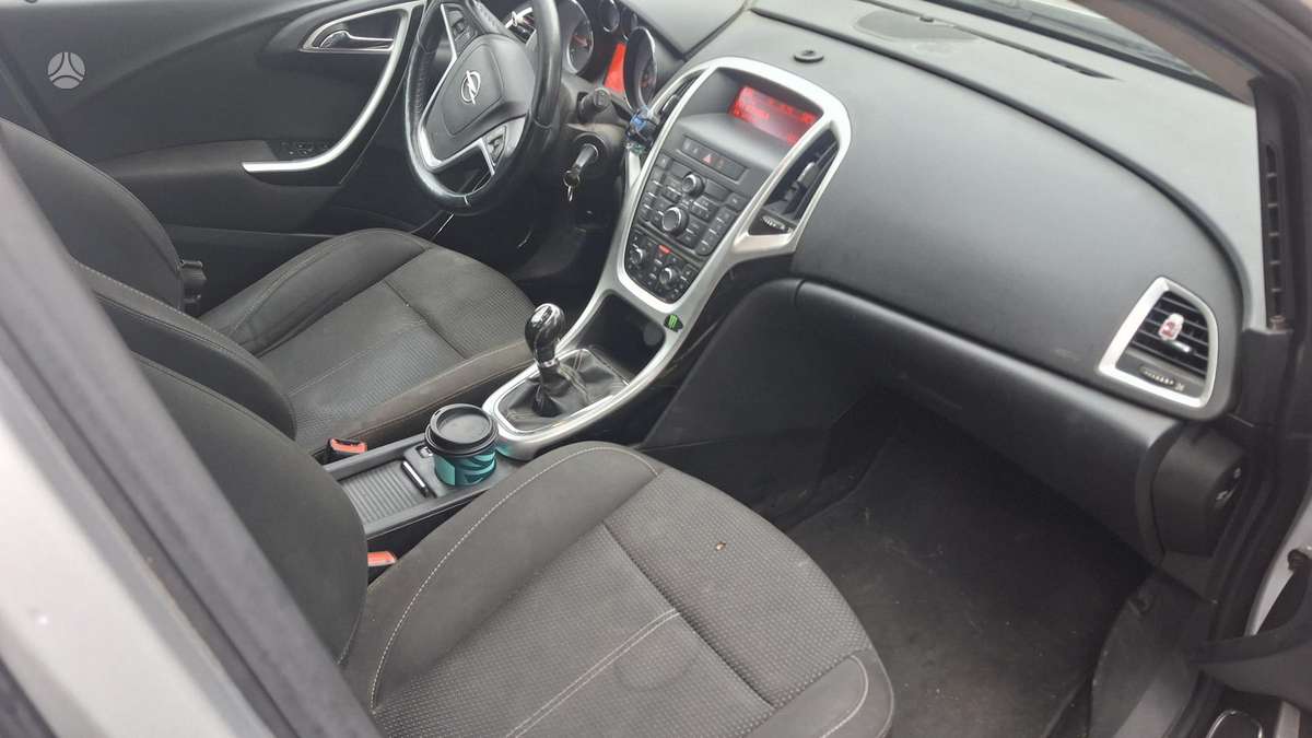 Opel Astra, 2.0 l., universalas