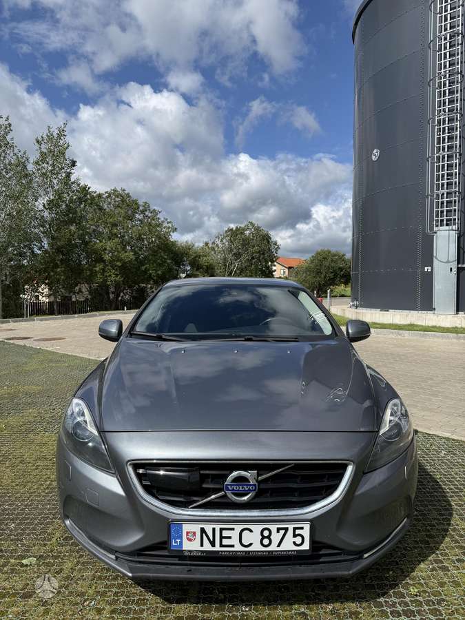 Volvo V40, 2.0 l., Хэтчбек