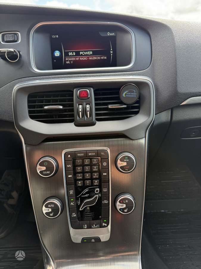 Volvo V40, 2.0 l., Хэтчбек
