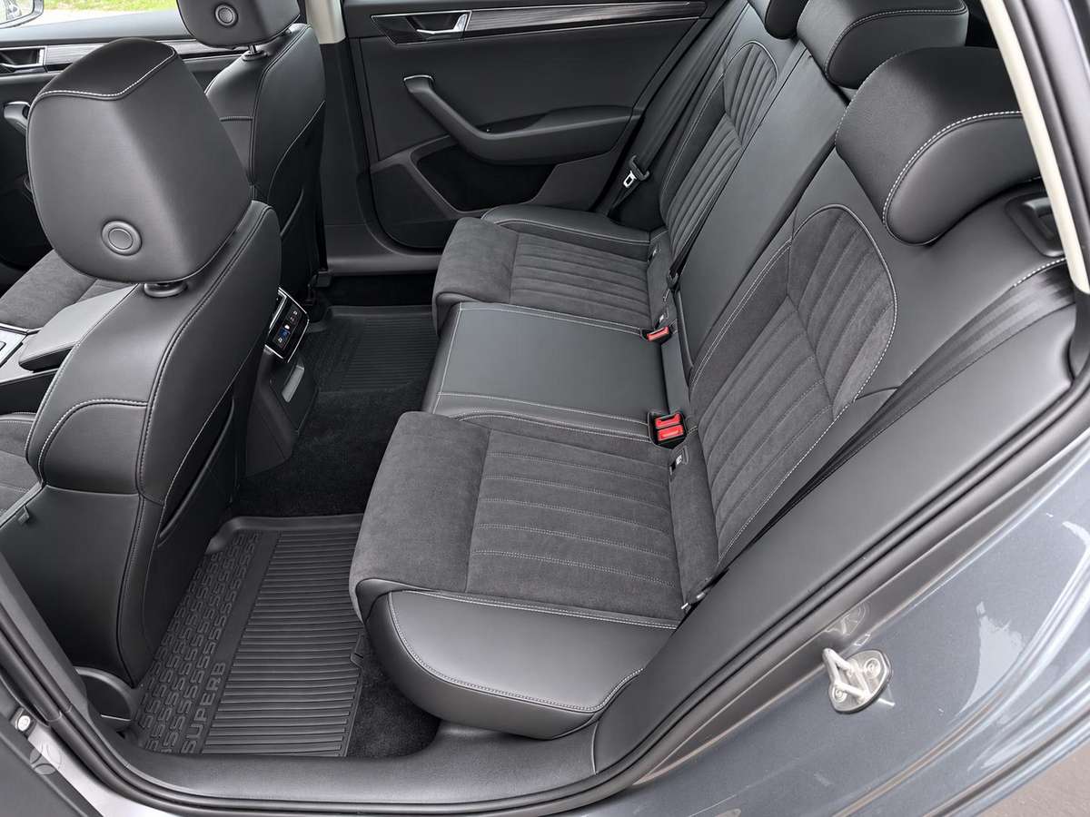 Skoda Superb, 2.0 l., wagon
