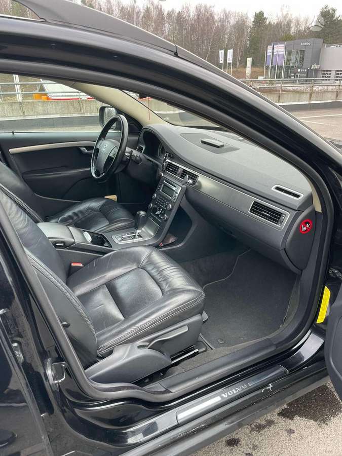 Volvo XC70, 2.4 l., wagon