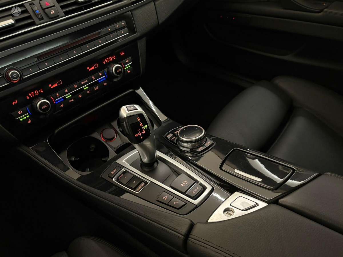 BMW 530, 3.0 l., wagon