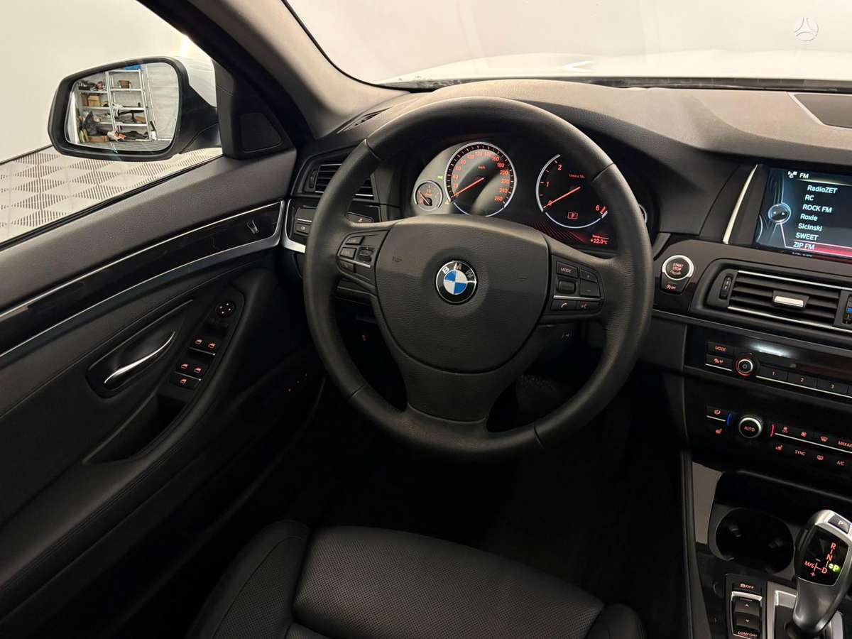 BMW 530, 3.0 l., wagon