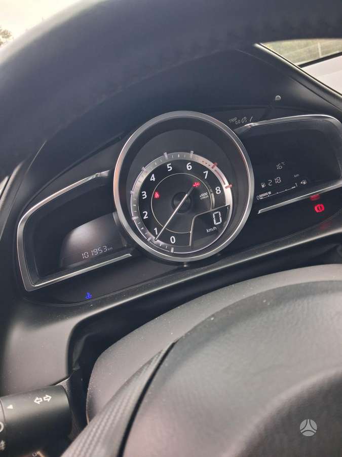 Mazda CX-3, 2.0 l., off-road / crossover