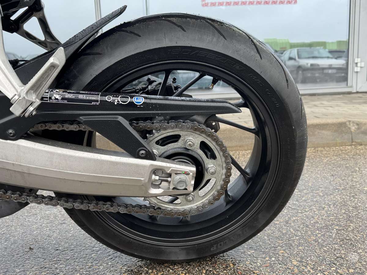 Honda CBR 650cc, street / classic