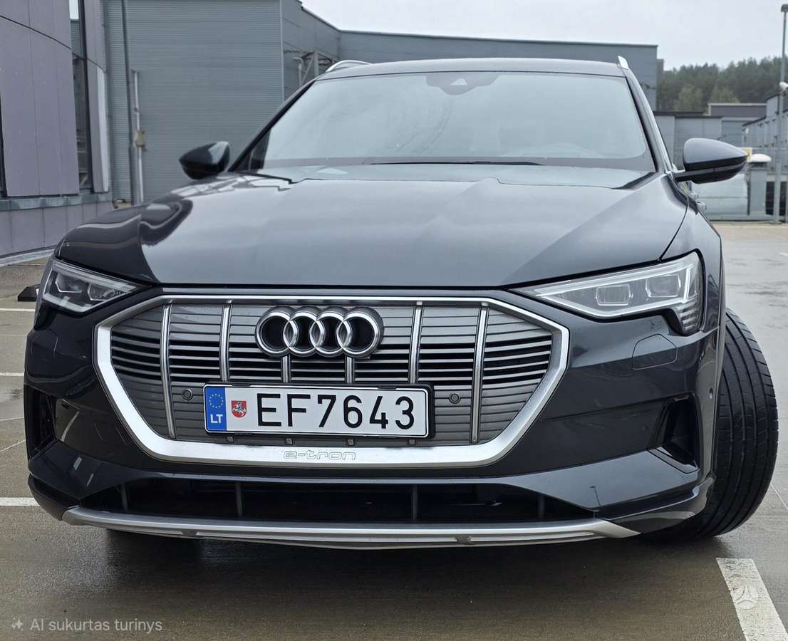 Audi e-tron, 71 kWh, off-road / crossover