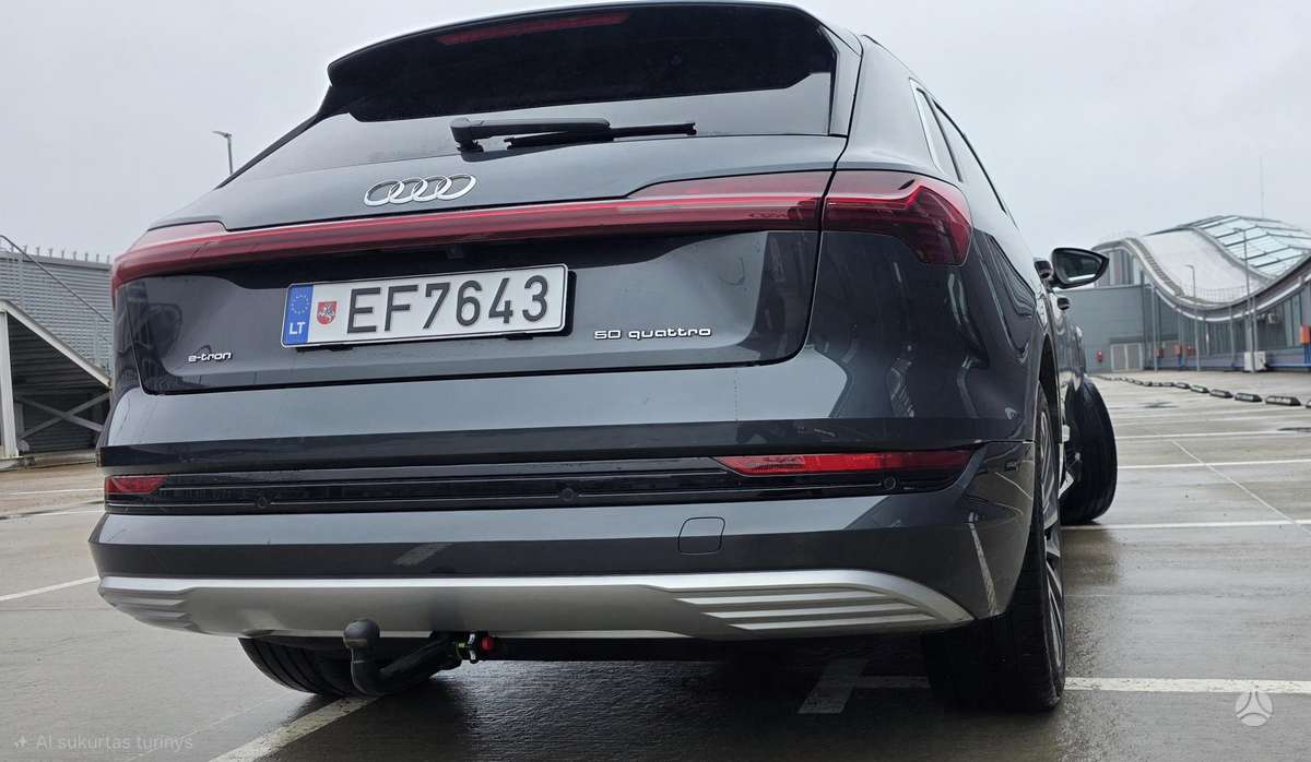 Audi e-tron, 71 kWh, off-road / crossover