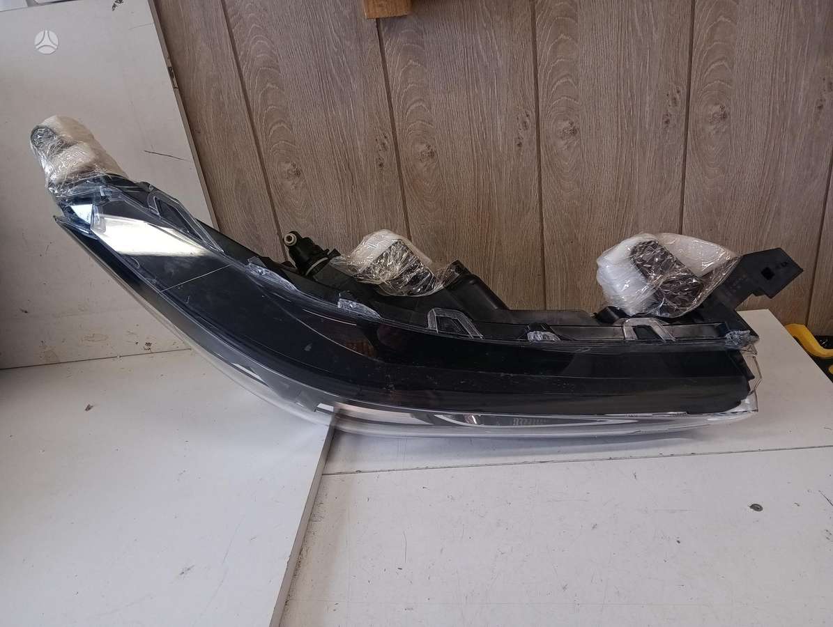 Toyota Corolla Cross lights