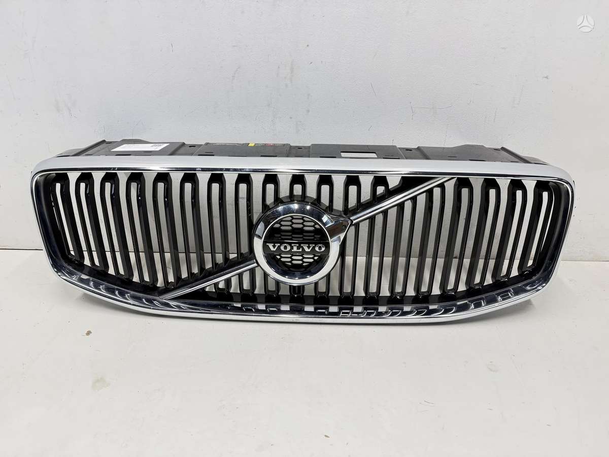 Volvo XC60 kėbulo dalys