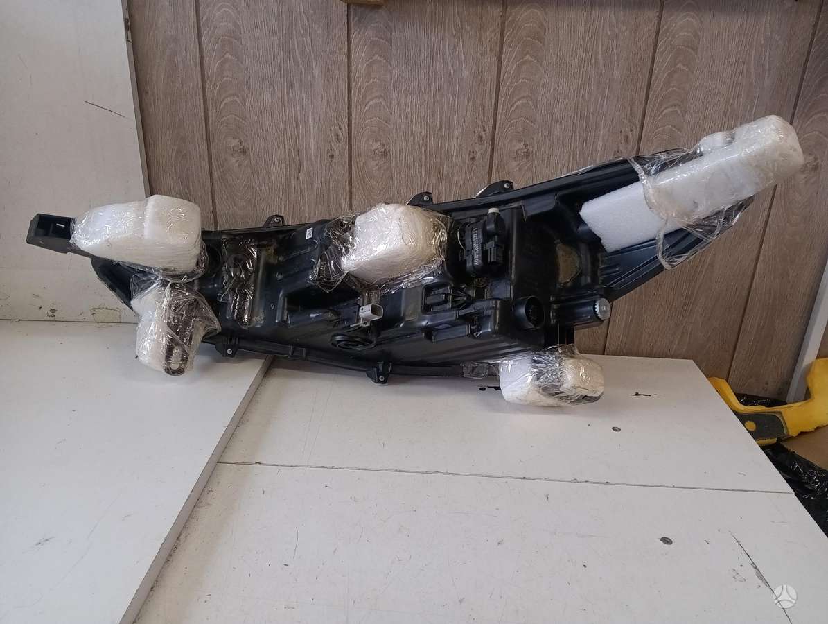 Toyota Corolla Cross lights
