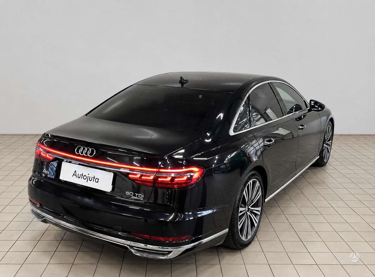 Audi A8, 3.0 l., Седан