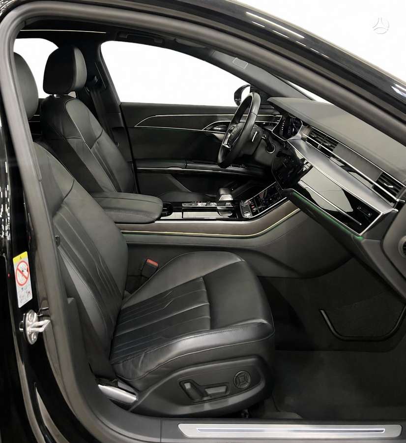 Audi A8, 3.0 l., Седан