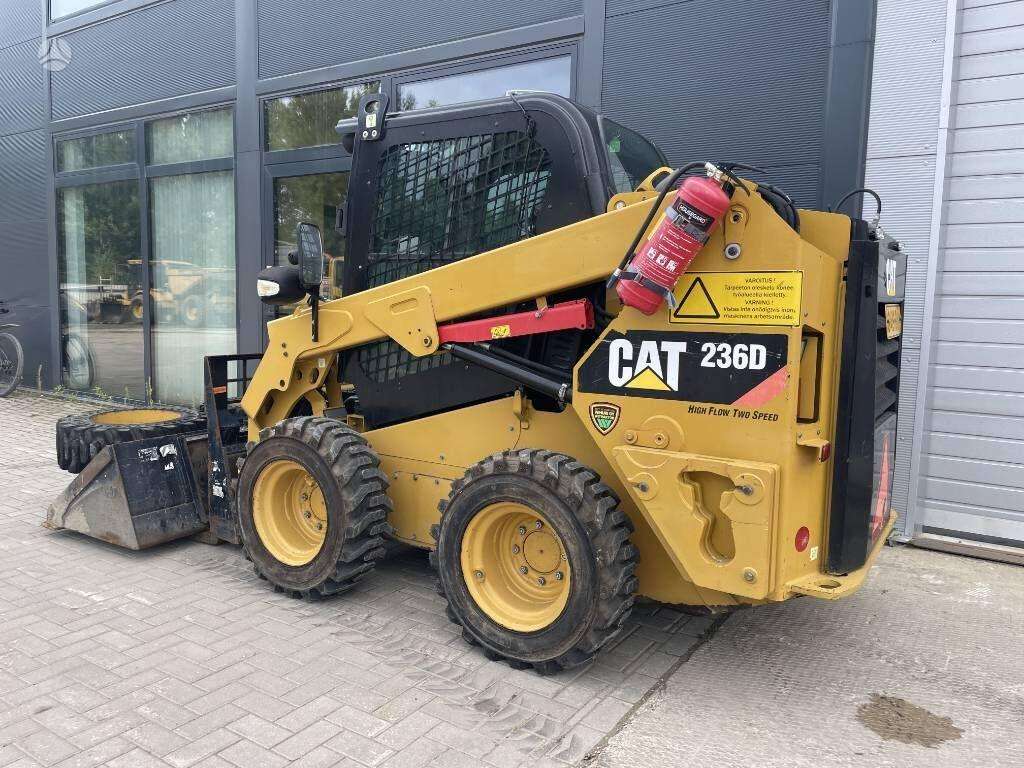 Caterpillar 236D, mini krautuvai
