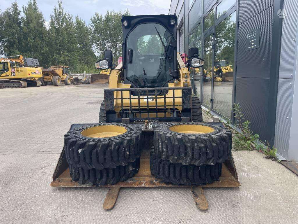 Caterpillar 236D, мини-погрузчики