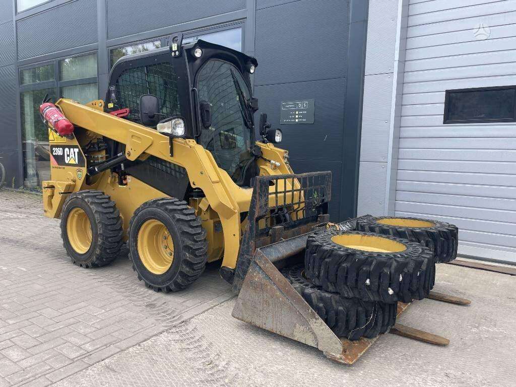 Caterpillar 236D, мини-погрузчики