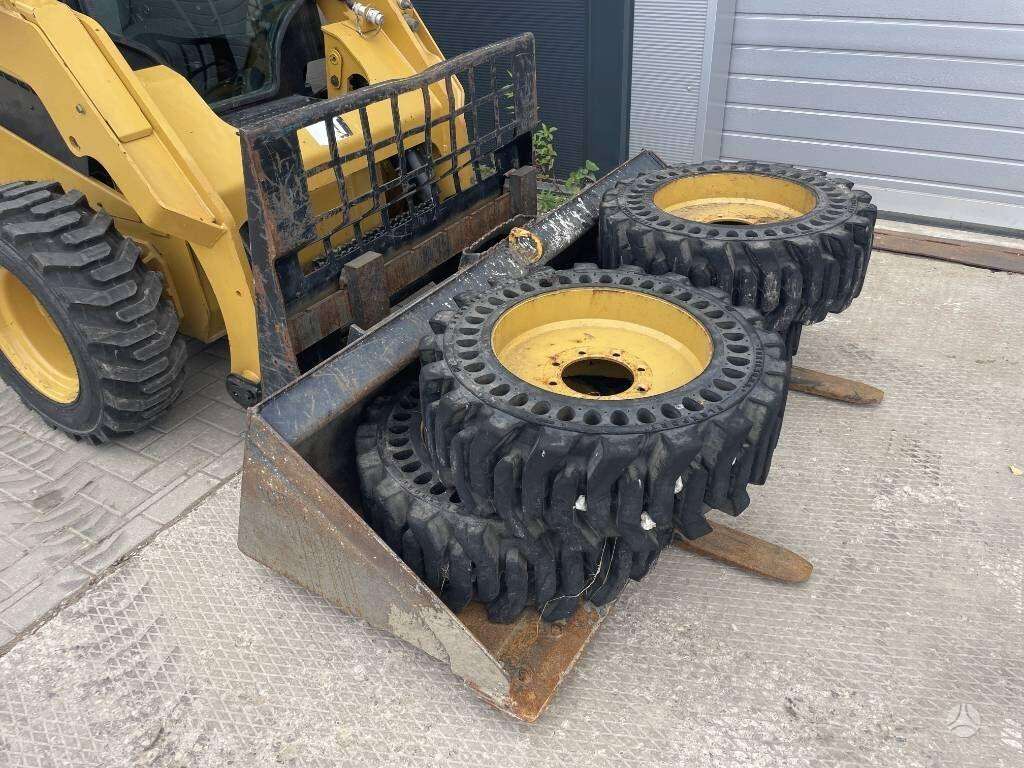 Caterpillar 236D, мини-погрузчики