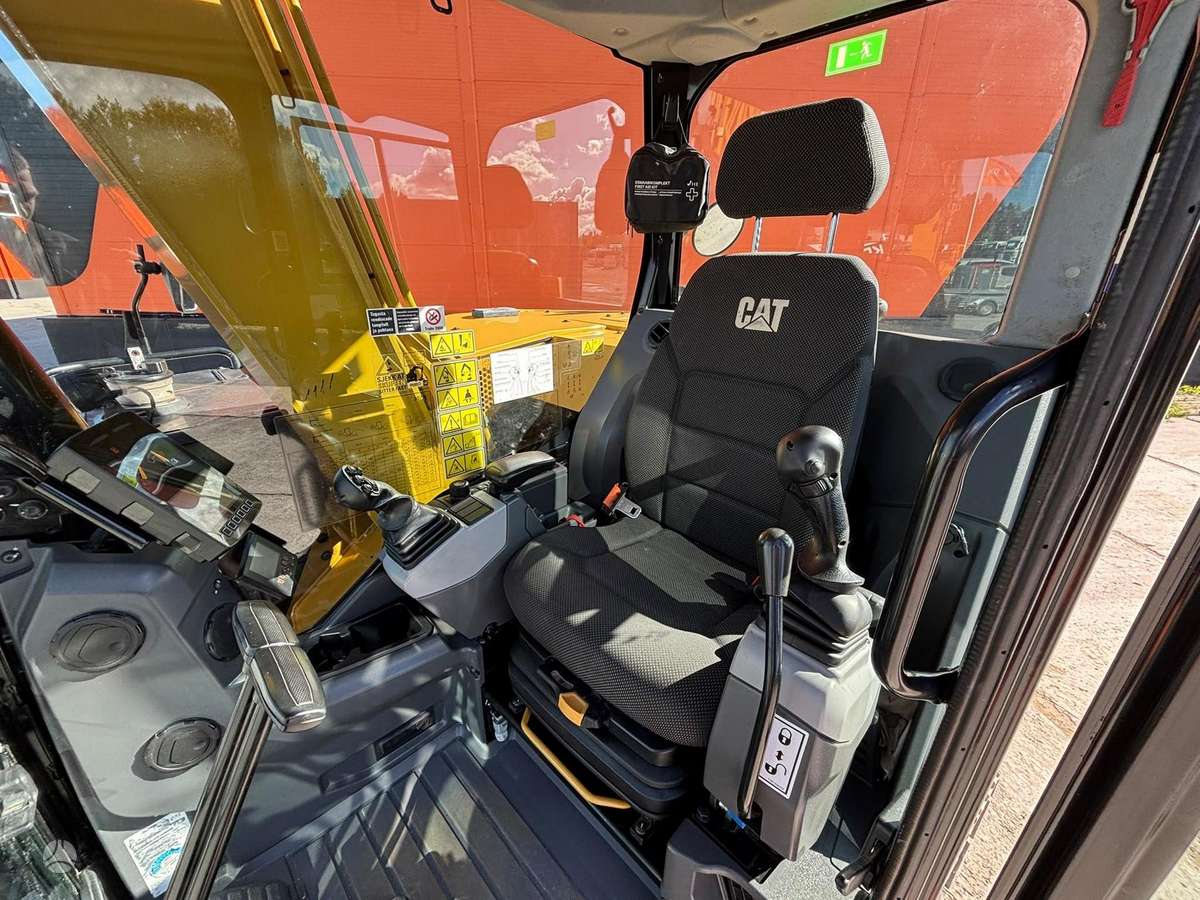 Caterpillar 307.5 07A, экскаваторы