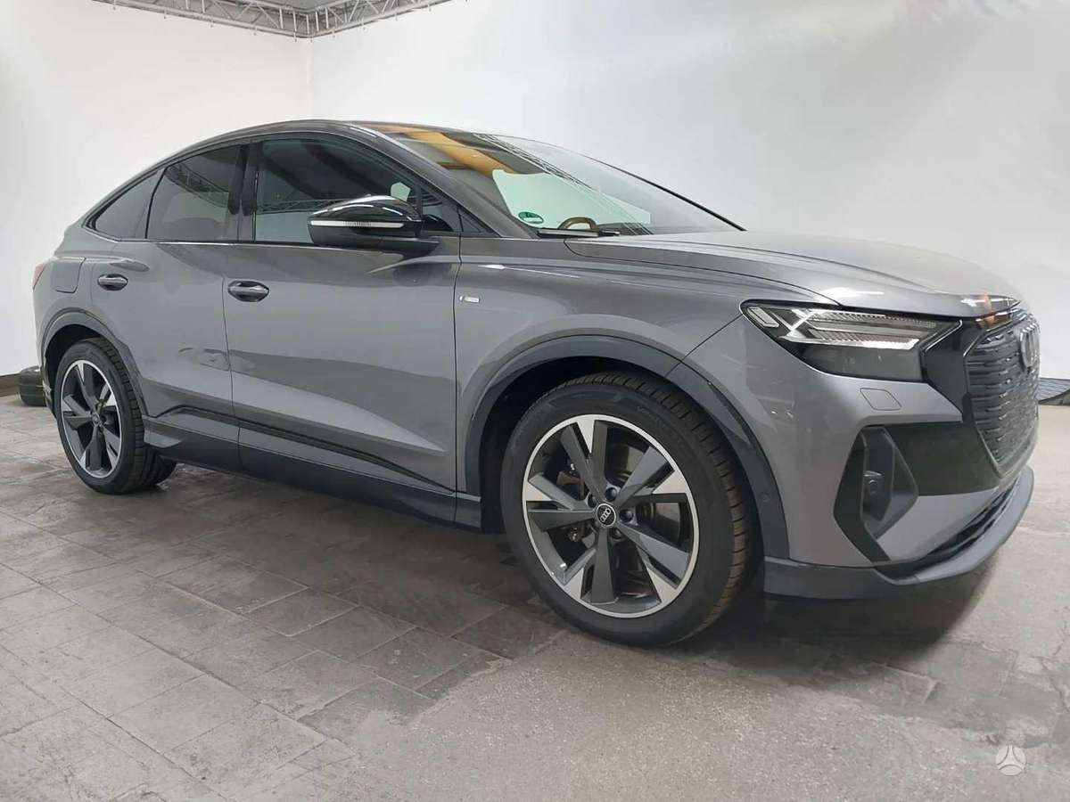 Audi Q4 e-tron, 82 kWh, off-road / crossover