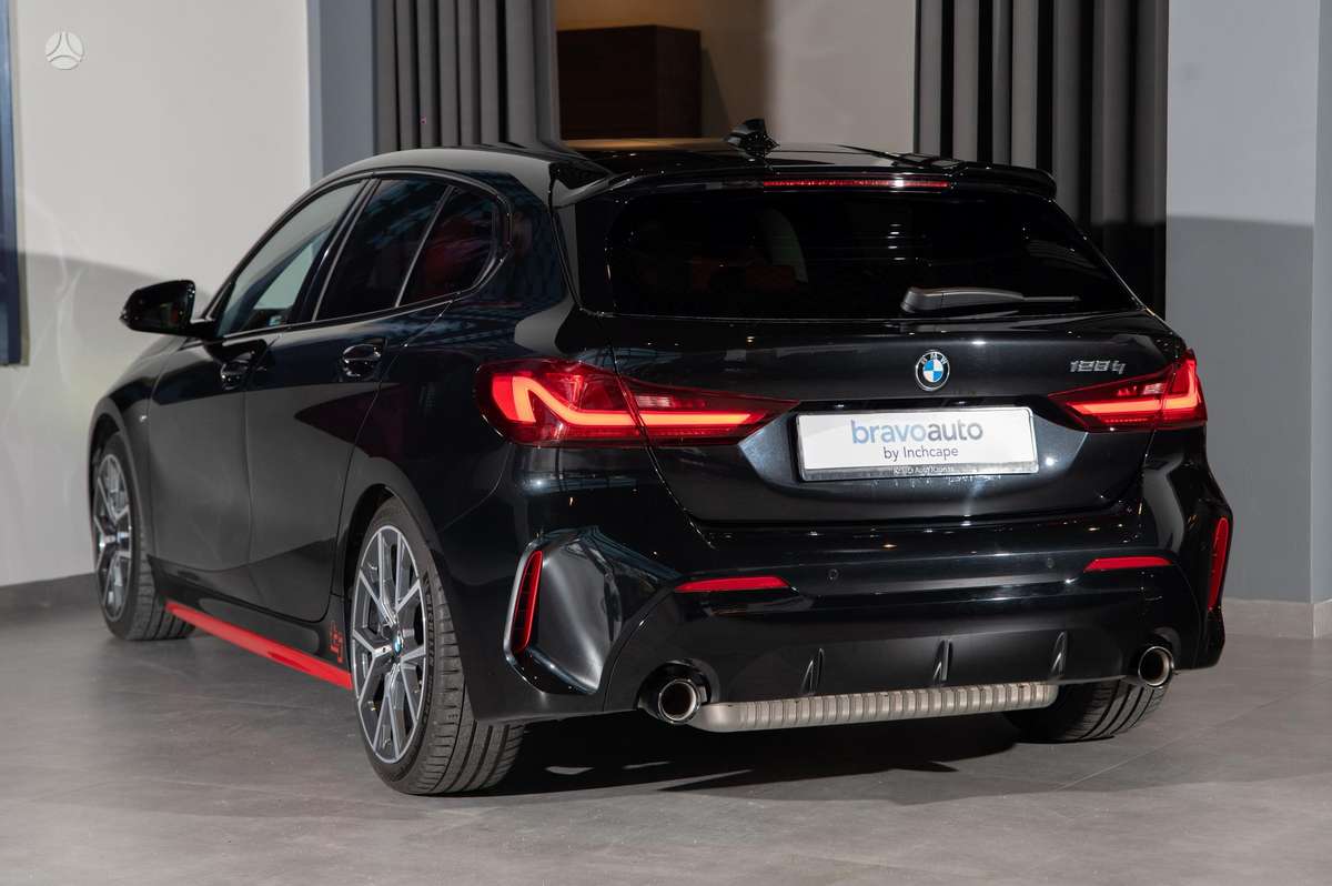 BMW 128, 2.0 l., Хэтчбек