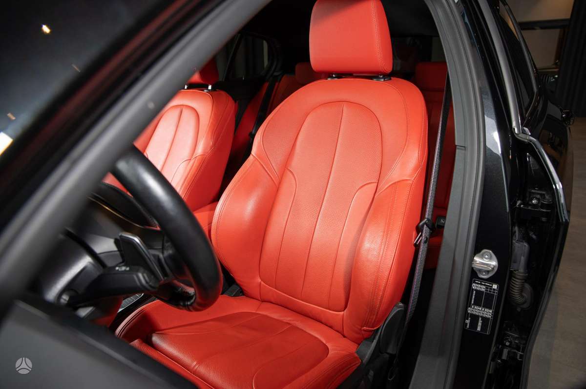 BMW 128, 2.0 l., hatchback