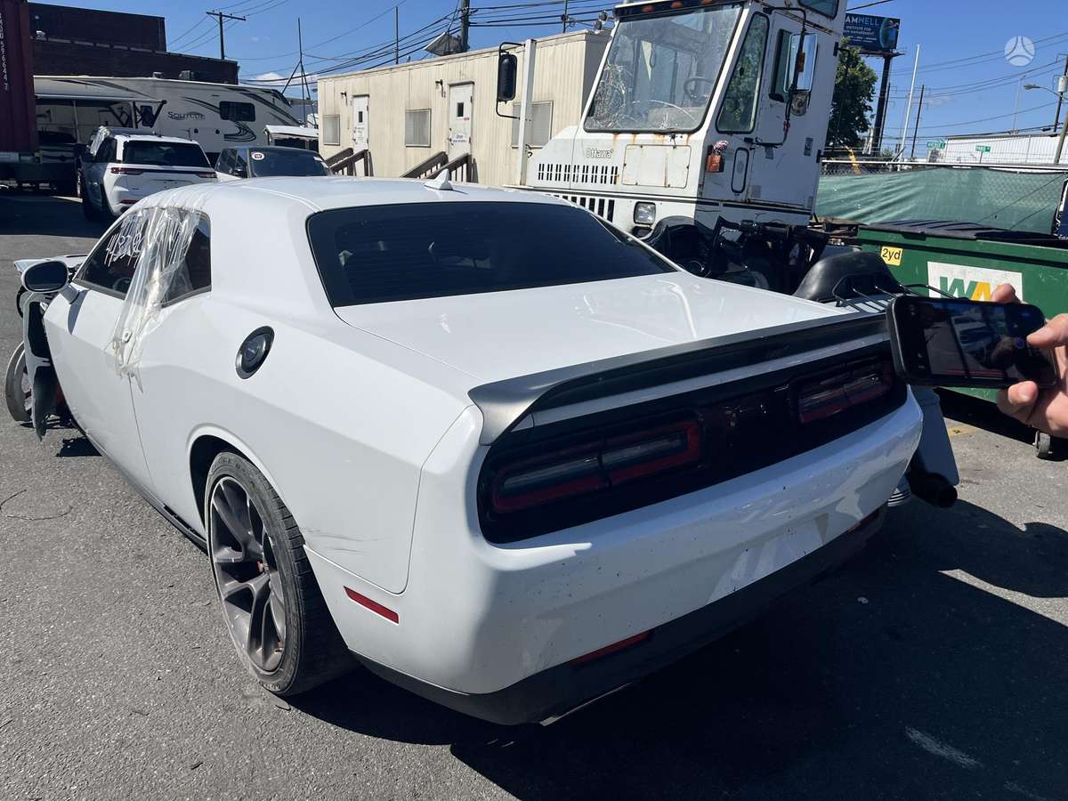 Dodge Challenger, 6.4 l., coupe