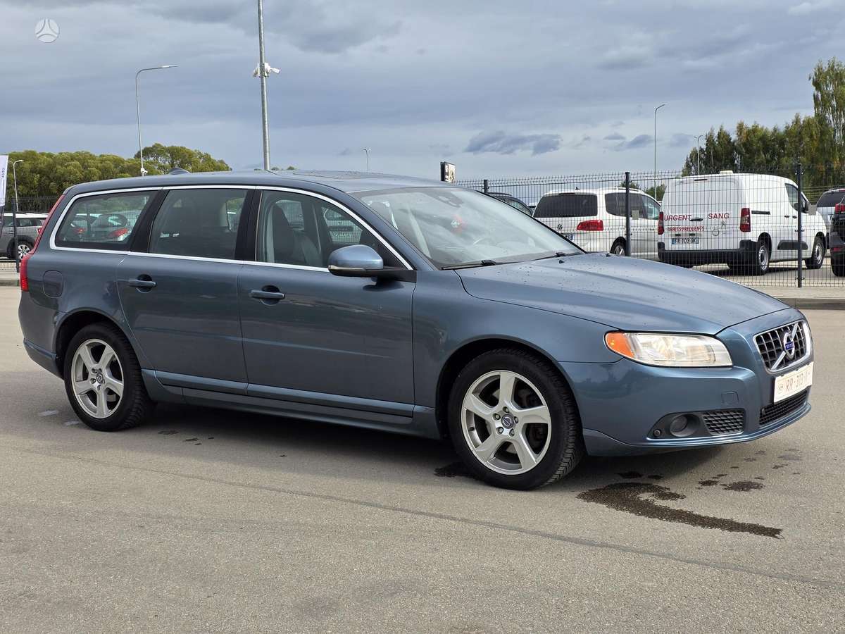 Volvo V70, 2.4 l., wagon