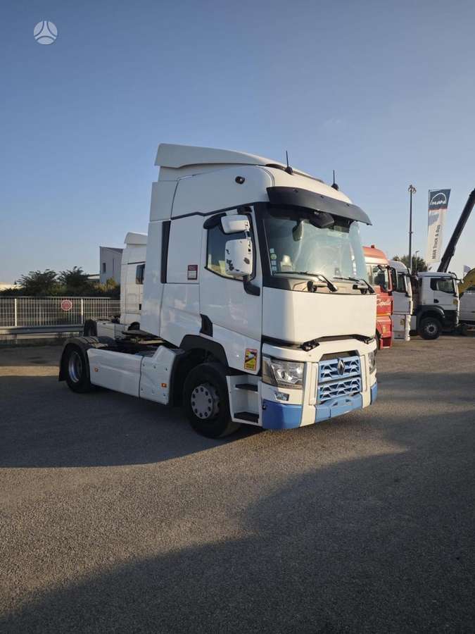 Renault T460 DTI 11, single sleeper