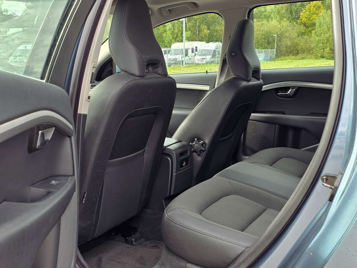 Volvo V70, 2.4 l., wagon