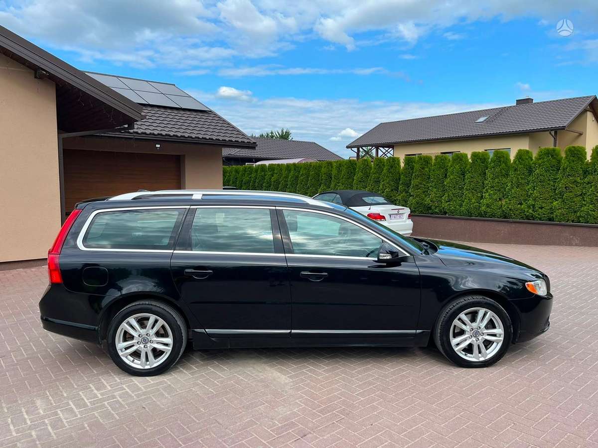 Volvo V70, 2.4 l., wagon
