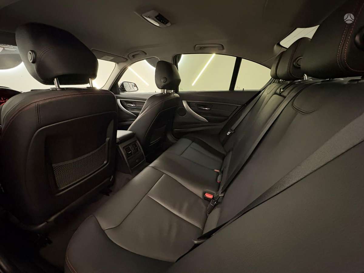 BMW 320, 2.0 l., Седан